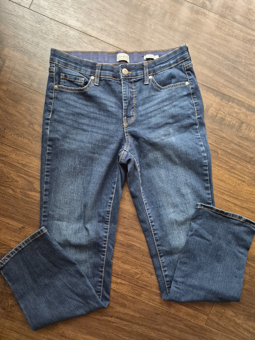Wonderly Mid-Rise Straight Jeans Size 8P